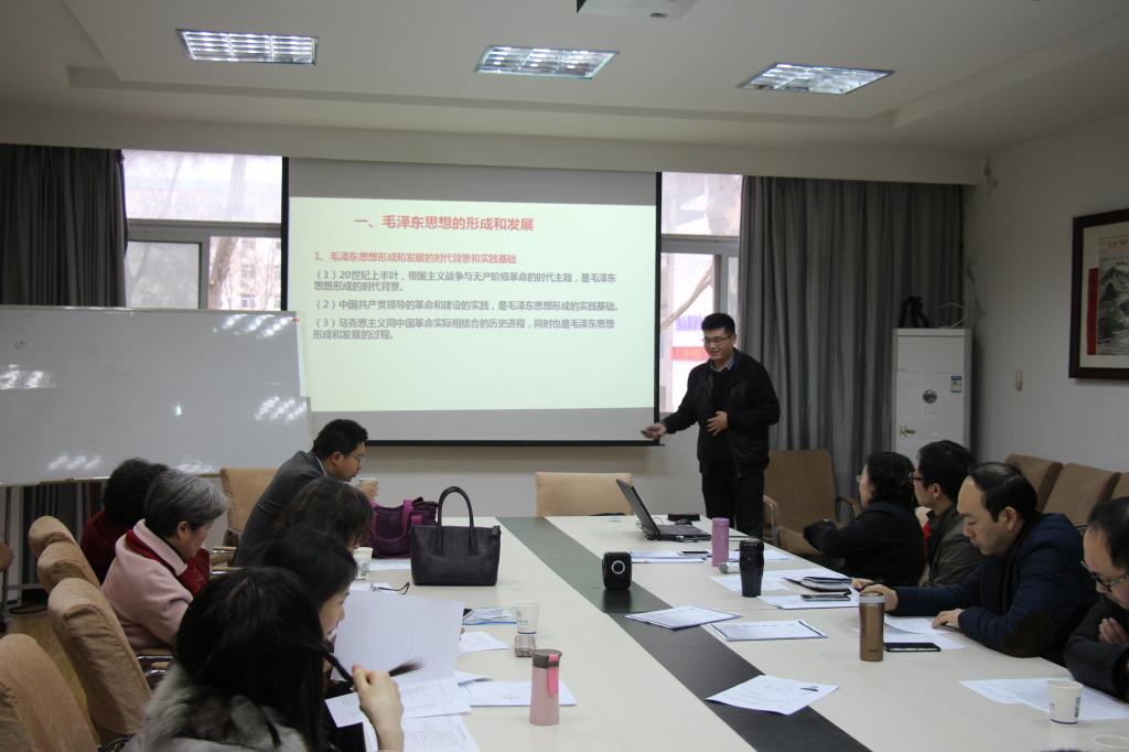 德赢官网举行2017年选聘新教师面试考核会