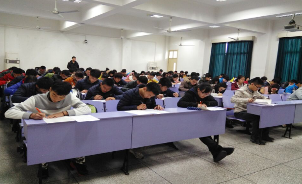 德赢官网分党校第五期入党积极分子培训班党课结业考试顺利举行