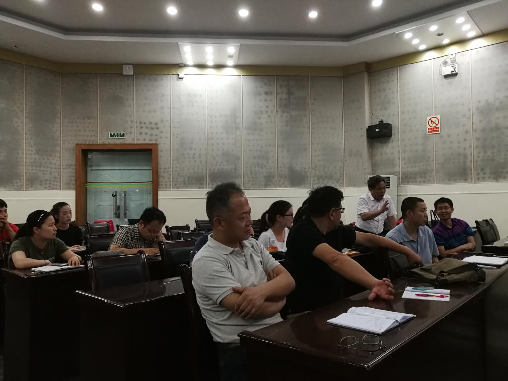 陈大文教授做客德赢官网“名家讲坛”暨“思想道德修养与法律基础”集体备课会