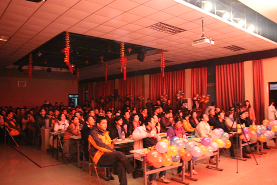 德赢官网2015年师生联谊元旦晚会暨建院六周年庆典圆满落幕